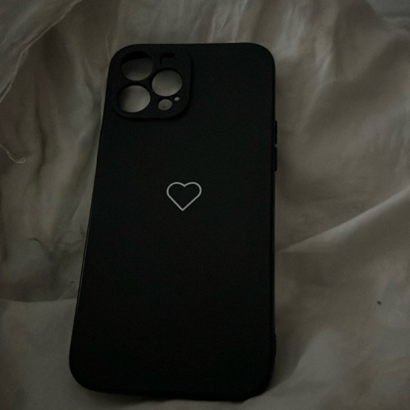 iPhone case - Picture 1 of 3